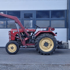 Steyr T84 Exportmodell mit Wendegetriebe und Frontlader