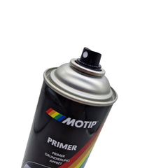 MoTip Spraydose Grundierung Grau Primer 500ml Großaufnahme Sprühkopf