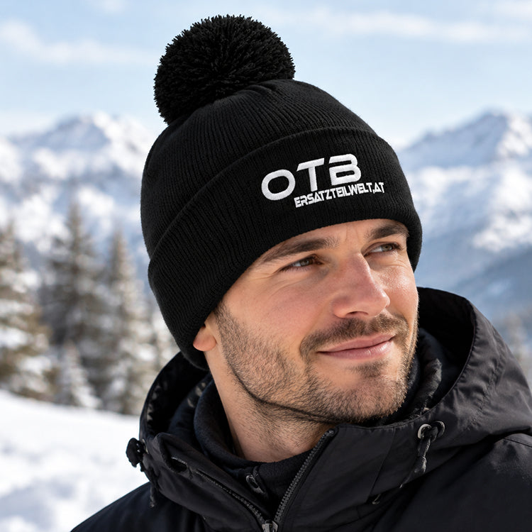 OTB Bommelmütze Schwarz mit Logo – Strickmütze Beanie mit Bommel | ersatzteilwelt.at